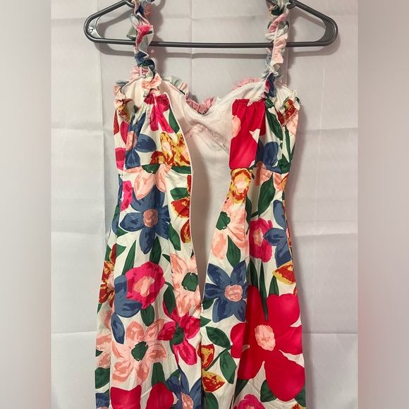 Floral Sleeveless Summer Dress - Picture 4 of 5